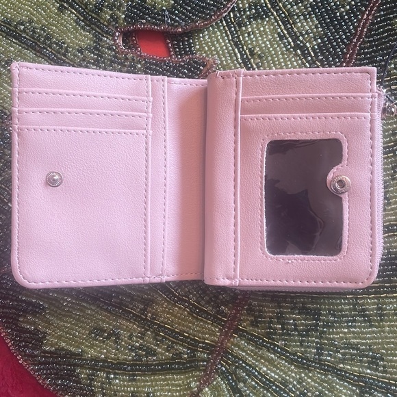 Brand New Steve Madden Blush Pink Snap Bifold Wallet Zip Compartment Metal Logo - Picture 13 of 15